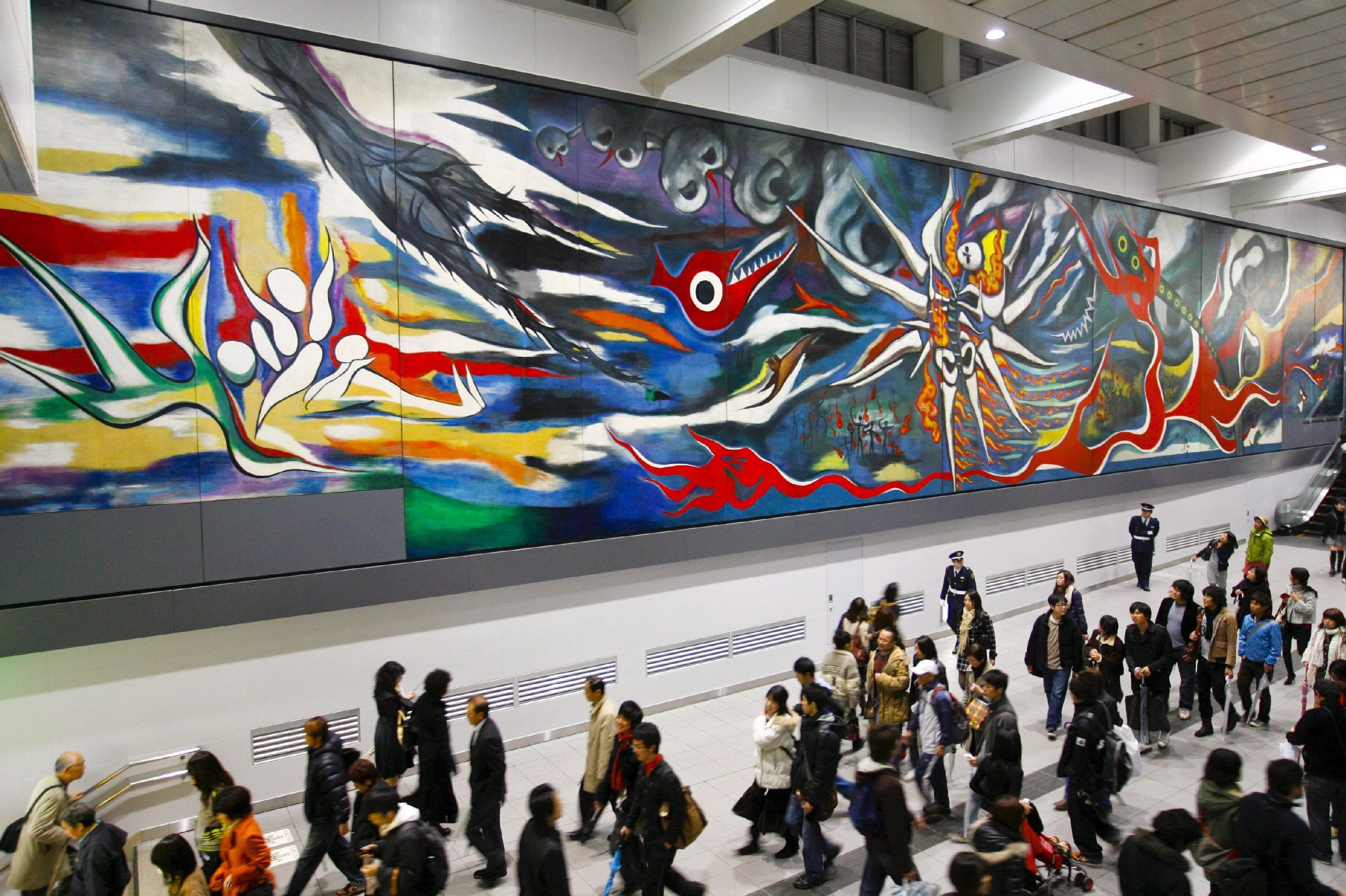 Das Werk von Taro Okamoto (1911-1996) in Shibuya, Tokyo stellt den Moment der Atombomben-Explosion dar.
