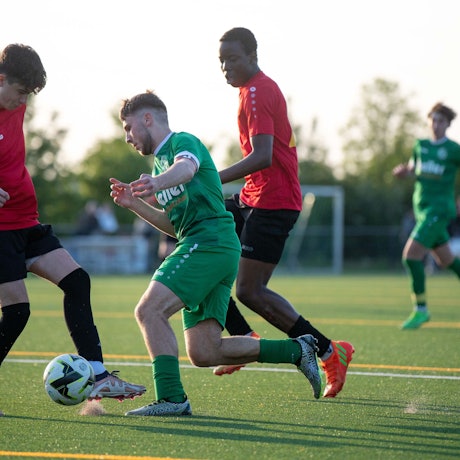 Die B-Junioren von SW Stotzheim und der JSG Kirchheim/Arloff/Flamersheim lieferten sich in der Kreisquali ein spannendes Duell. Die Stotzheimer gewannen 3:2.