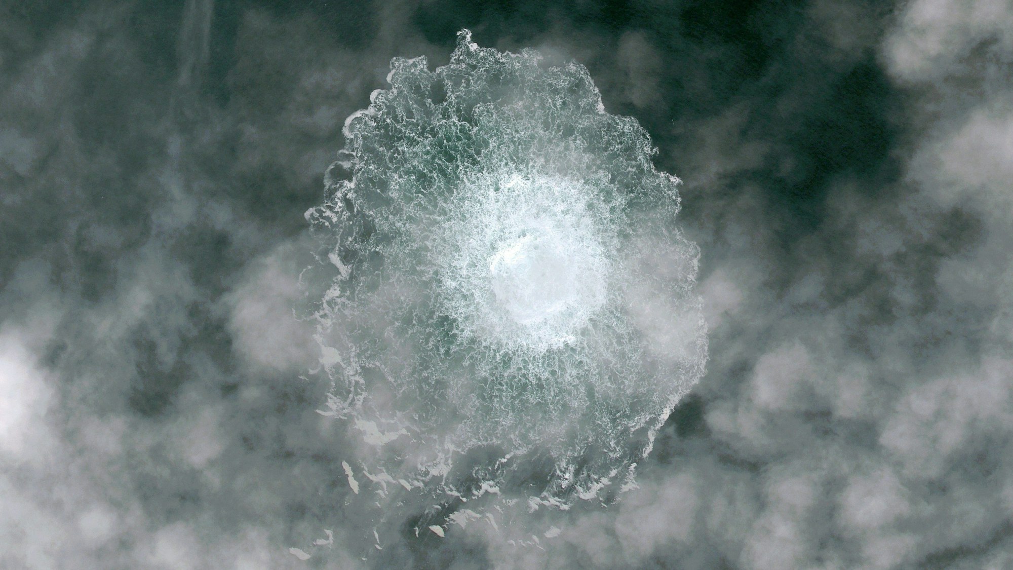 Das Nord Stream 1-Gasleck in der Ostsee, fotografiert von dem Satelliten Pléiades Neo am 29. September 2022.