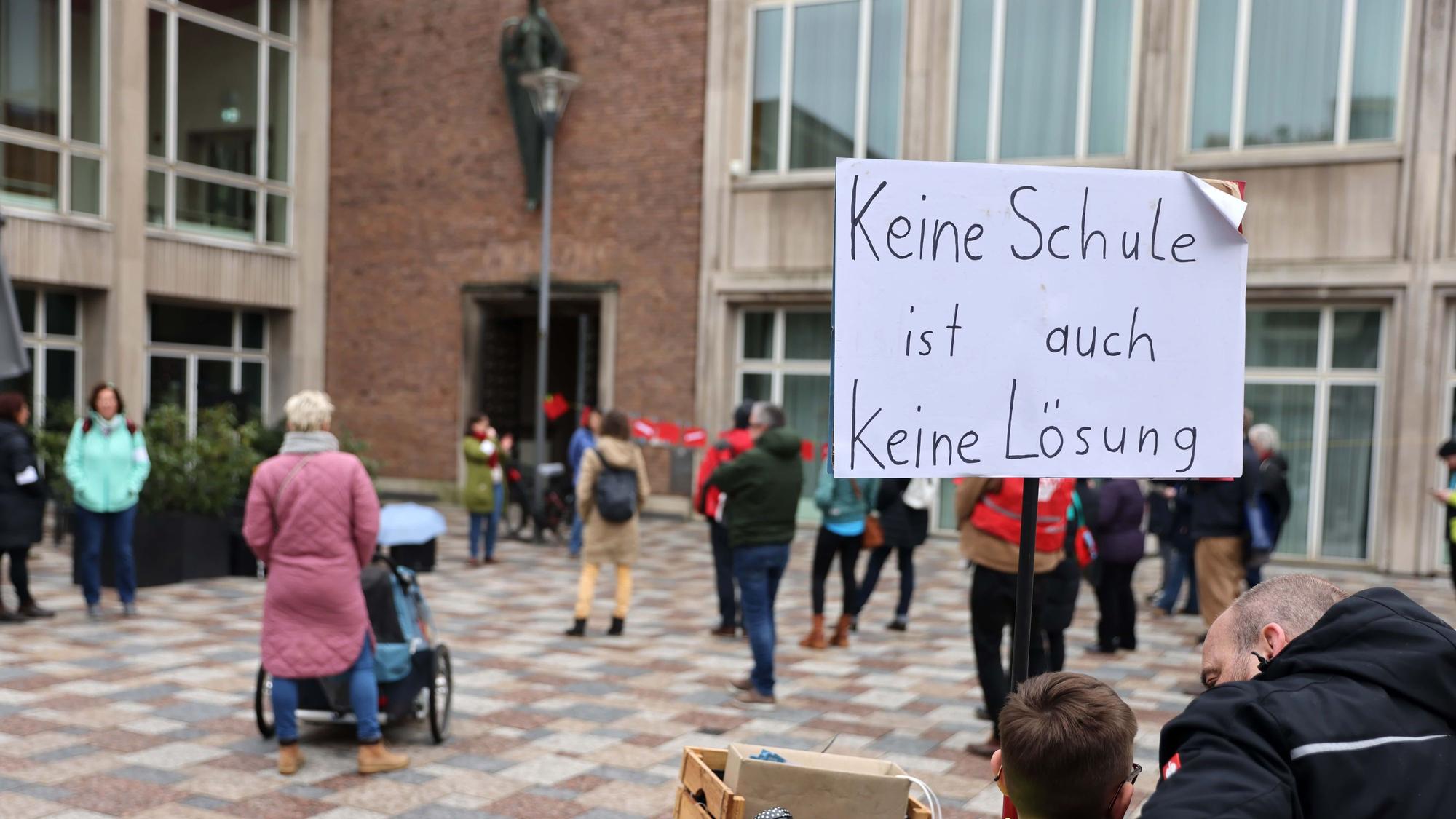 Protest vor dem Rathaus