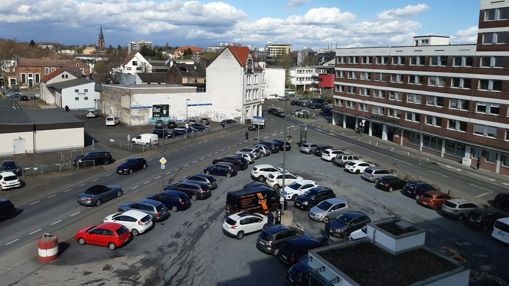 Der Parkplatz am Siegburger Ärztehaus