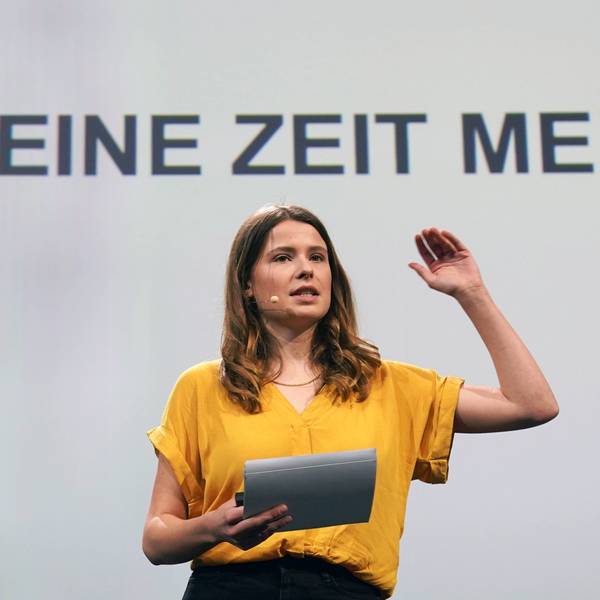Klimaaktivistin Luisa Neubauer bei der Digital-Messe OMR in Hamburg. Neubauer kritisiert Verkehrsminister Volker Wissing.+