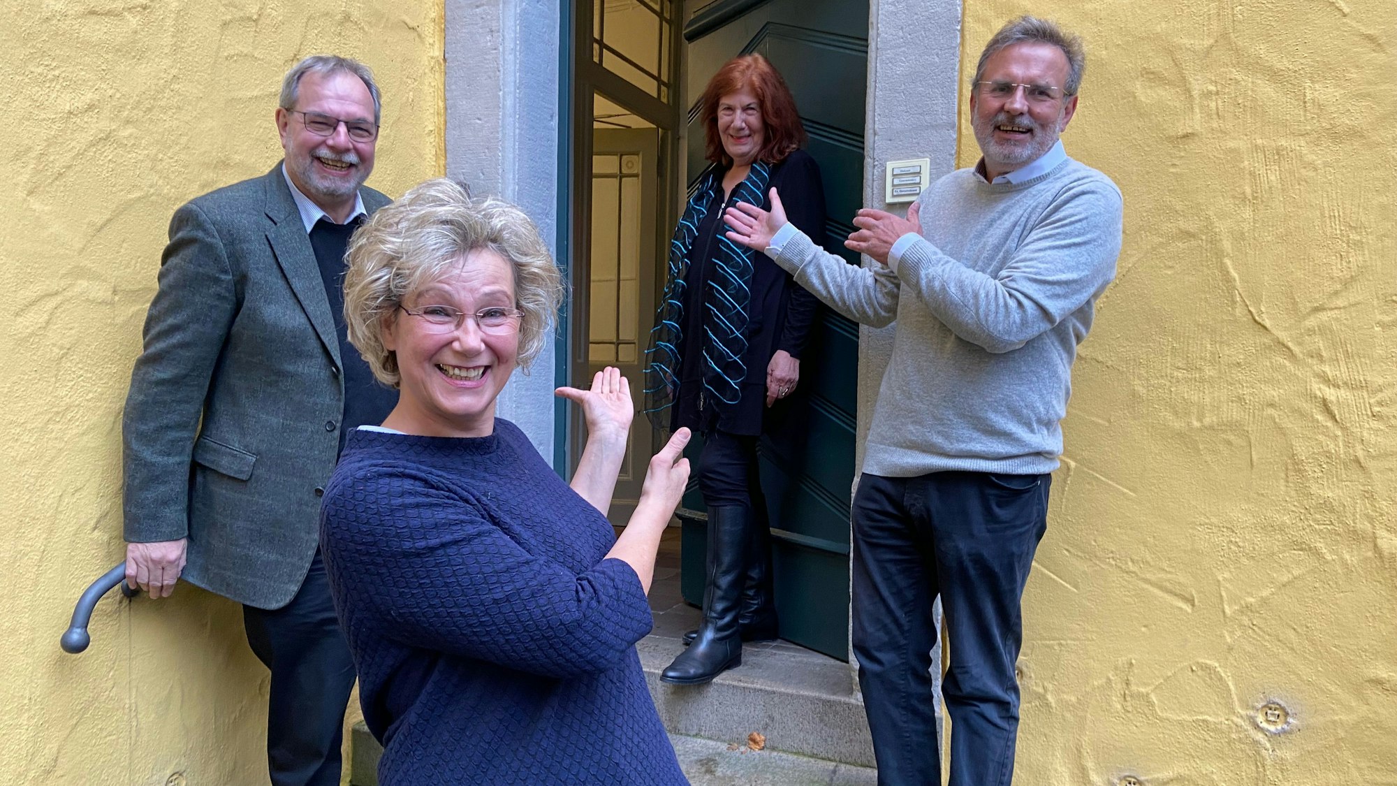 v.l.n.r: Gerhard Heilig, Dagmar Pelz, Monika Schwenner und Pfarrer Thomas Werner