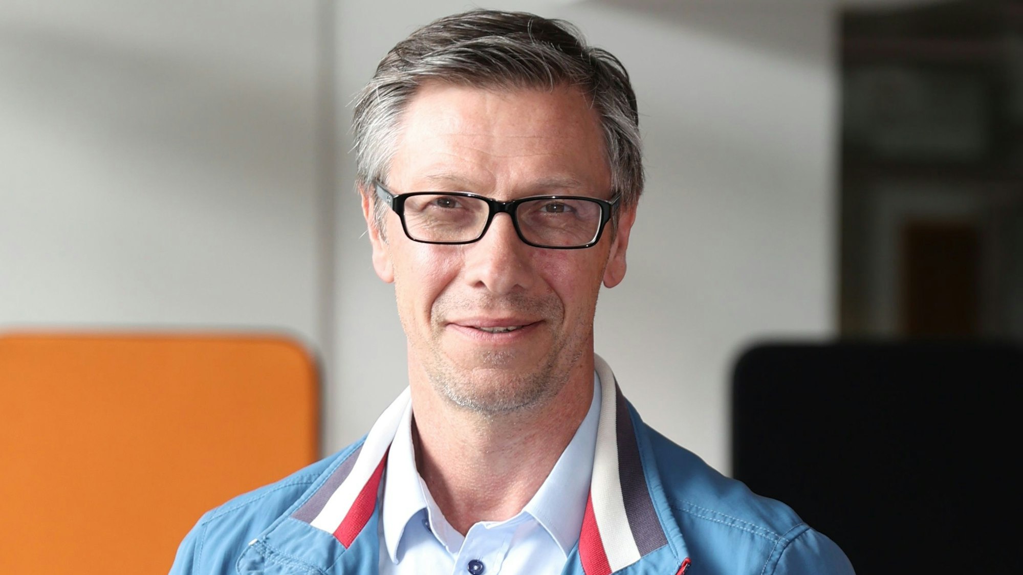 08.05.2023
Köln
Amateurfußball: Interview mit FVM-Präsident Christos Katzidis über die Lage der Amateurvereine im Verband, die Folgen von Corona sowie die Probleme der Schiedsrichter und der Ehrenätmler.
Foto: Martina Goyert