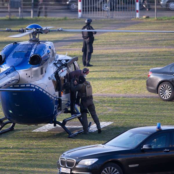Vielflieger: Seit mehr als einem Jahr wird Thomas Drach zu nahezu jedem Prozesstermin mit dem Helikopter ins Justizzentrum gebracht. Ein SEK ist immer dabei.