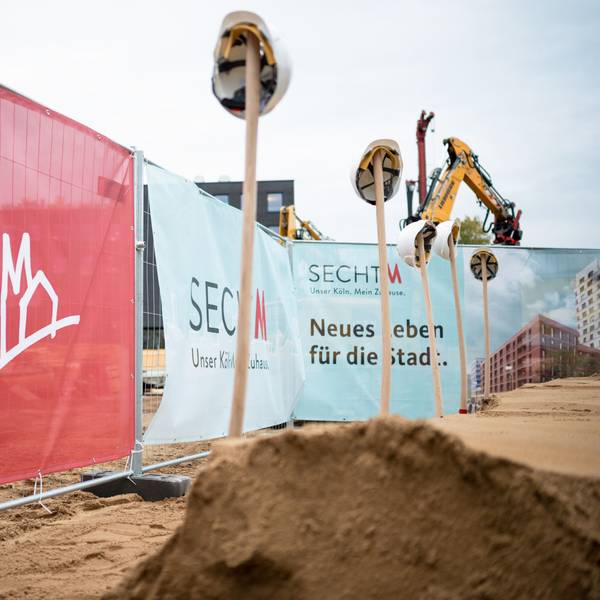 Spatenstich an der Sechtemer Strasse