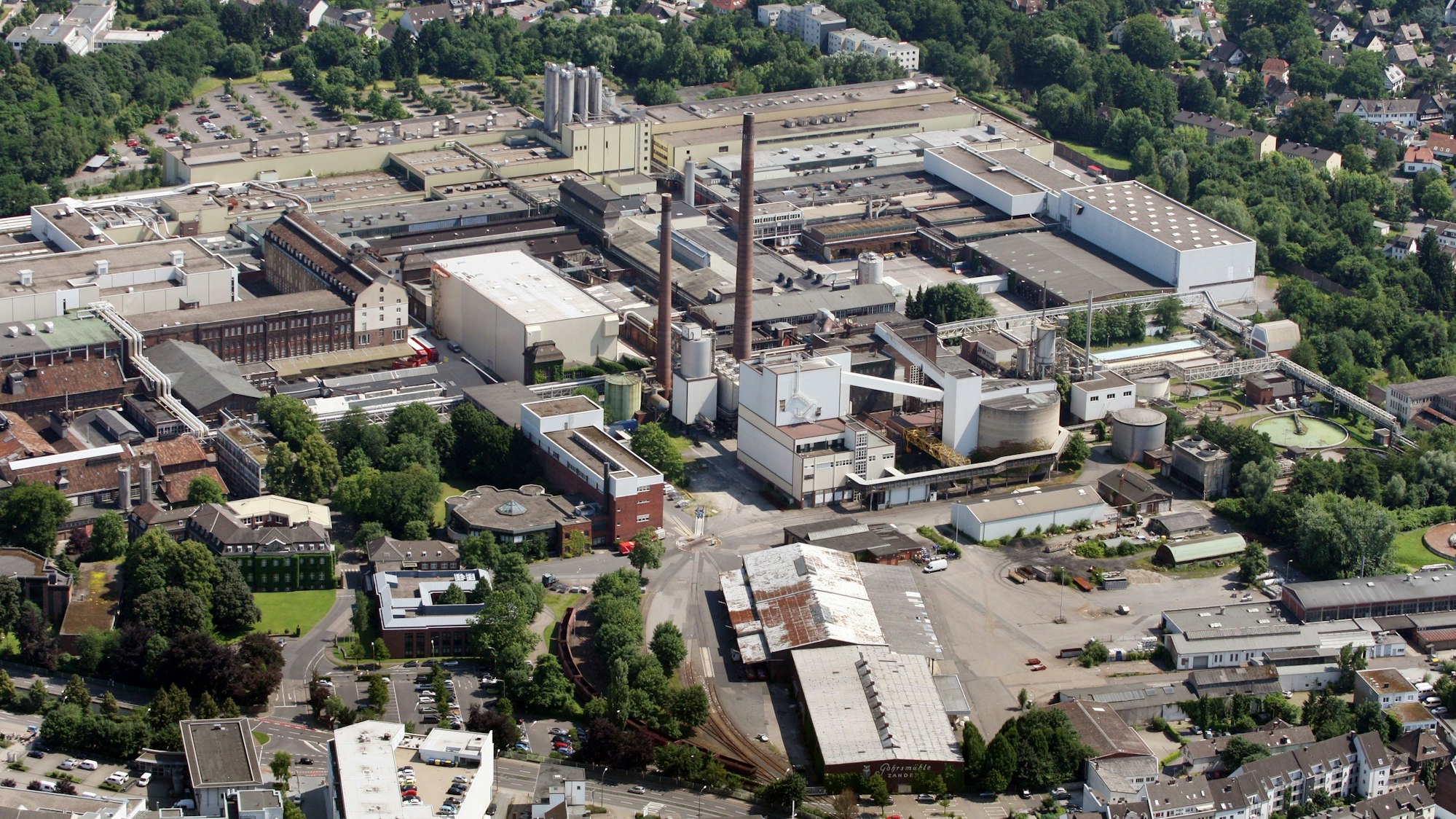 Auf dem ehemaligen Firmengelände von Zanders soll mit einem Platz an die Leistung der Gastarbeiter und Gastarbeiterinnen erinnert werden.