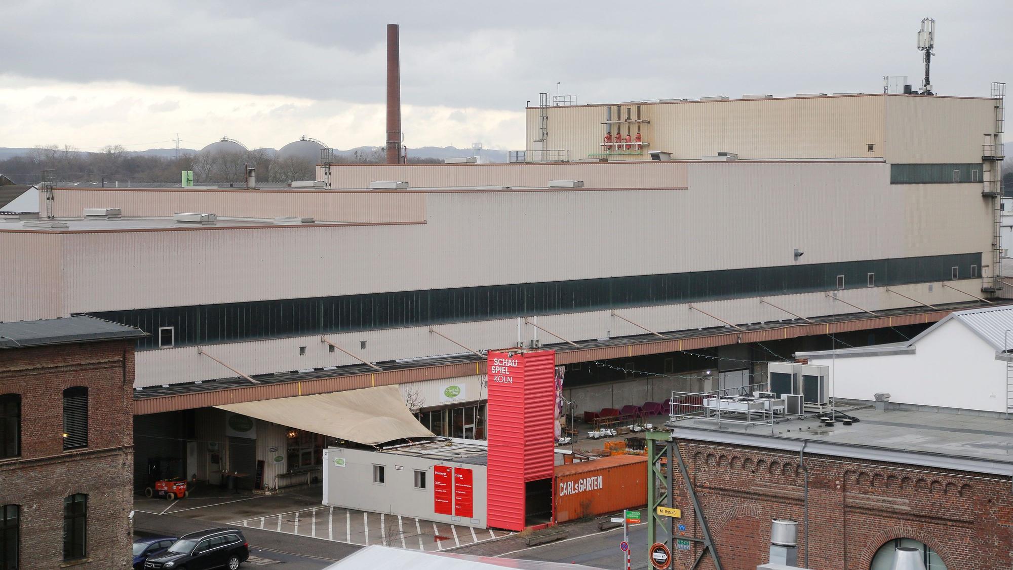 Schauspielhaus in Köln-Mülheim
Schauspiel Köln im Depot, seit der Spielzeit 2013/2014 gastiert dort gastiert das Schauspiel Köln auf dem Carlswerk-Gelände.