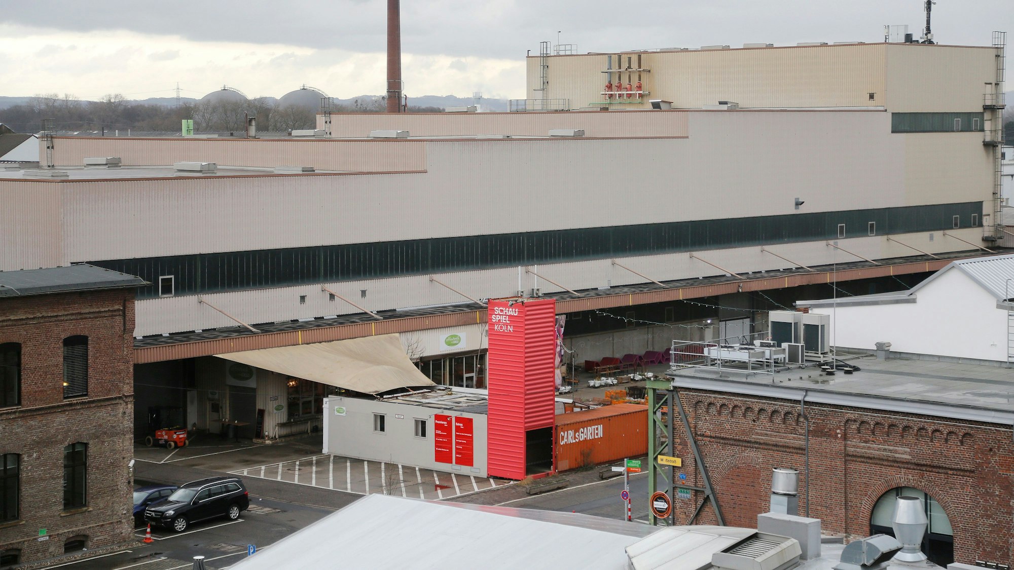 Schauspielhaus in Köln Mülheim
Schauspiel Köln im Depot, seit der Spielzeit 2013/2014 gastiert dort gastiert das Schauspiel Köln auf dem Carlswerk-Gelände.