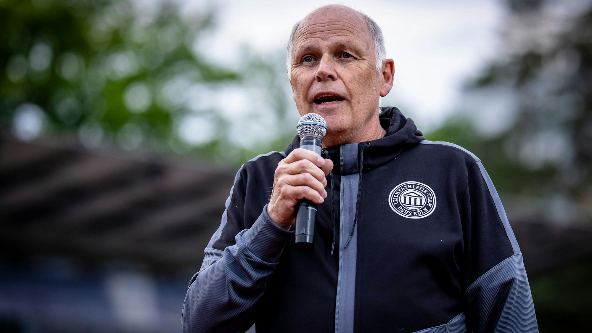 6. Koelner Flutlichtspringen Koeln, 20.05.2023 Vorstand des LT DSHS Koeln: Dr. Norbert Stein 6. Koelner Flutlichtspringen am 20.05.2023 im Netcologne-Stadion, Koeln Nordrhein-Westfalen. *** 6 Koelner Flutlichtspringen Koeln, 20 05 2023 Board of LT DSHS Koeln Dr Norbert Stein 6 Koelner Flutlichtspringen on 20 05 2023 at Netcologne Stadium, Koeln North Rhine Westphalia Copyright: xBEAUTIFULxSPORTS/AxelxKohringx