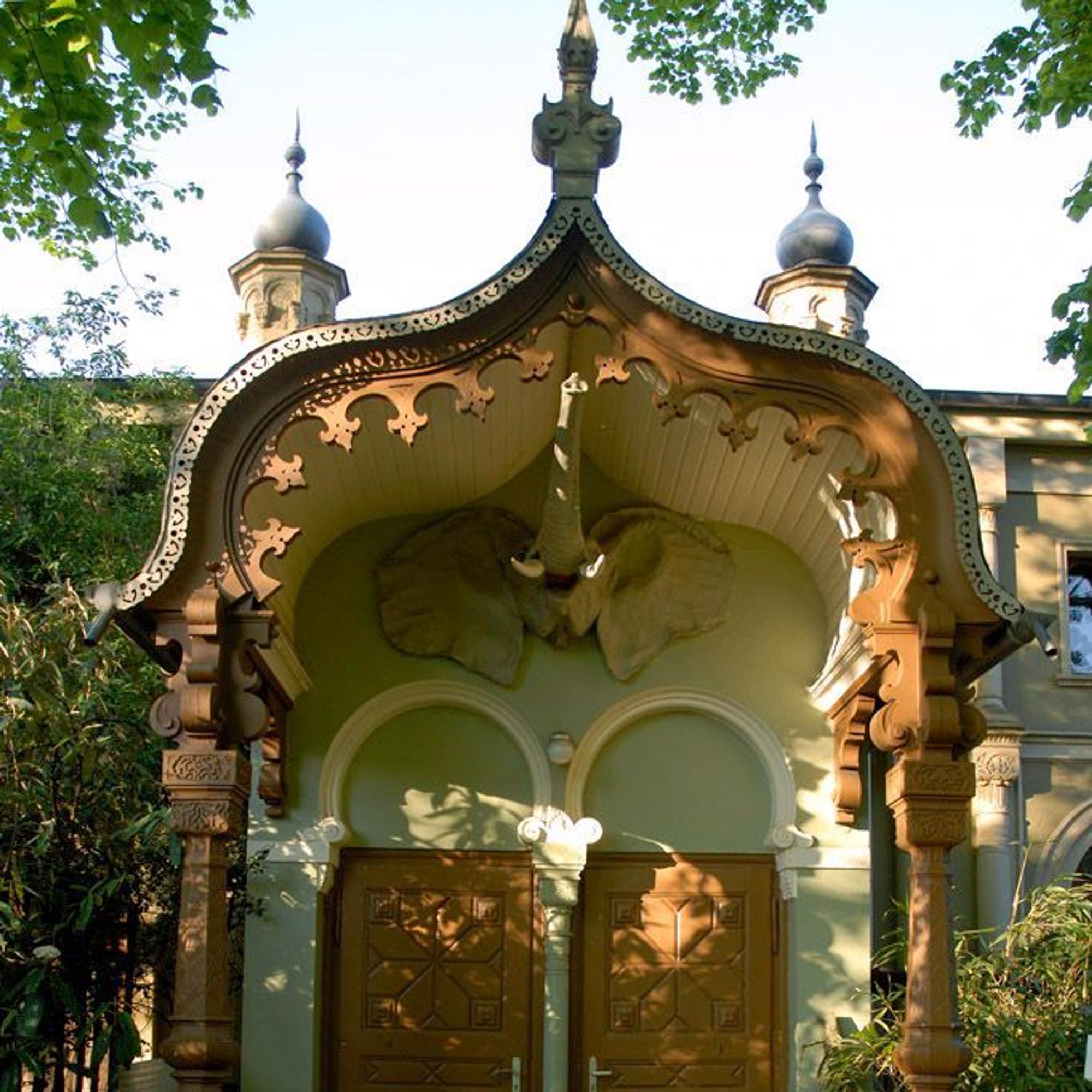 Der Eingang zum ehemaligen Elefantenhaus