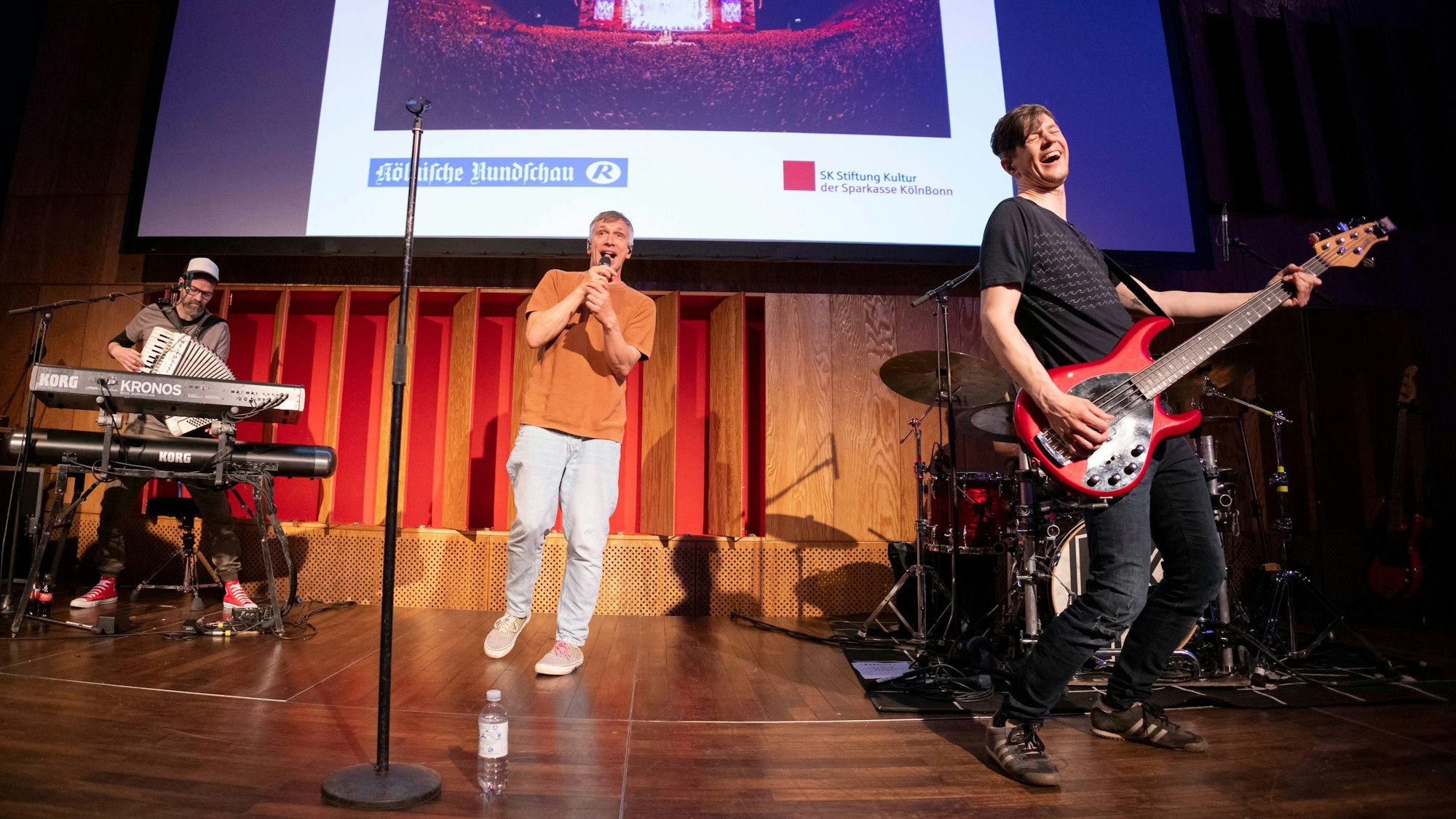 Kasalla sorgten bei den „Kölner Menschen“ für den stimmungsvollen Abschluss.