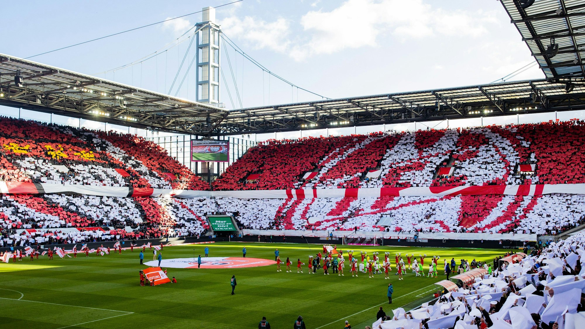 Die Choreo im Rheinenergie-Stadion im Februar.