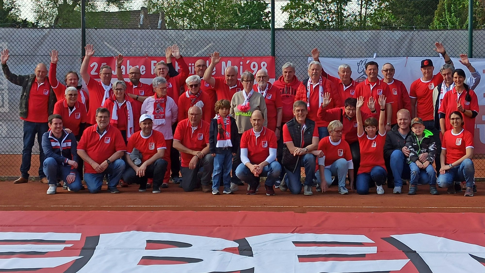 Der Fanclub FC Fründe Mai' 98 feiert sein 25-jähriges Bestehen. Foto: Frank Engel-Strebel