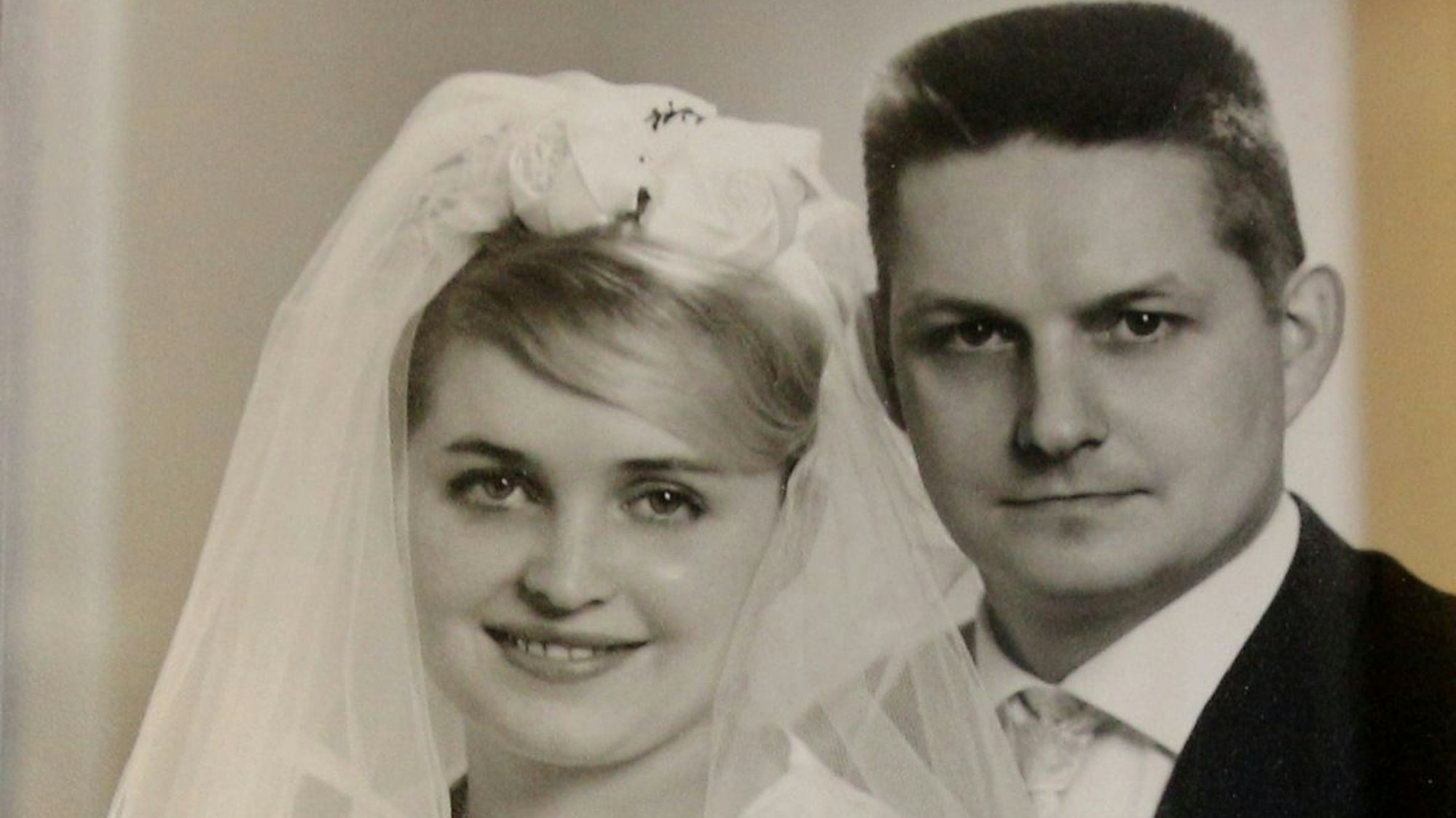 Das Foto zeigt das Hochzeitsfoto der Jubilare.