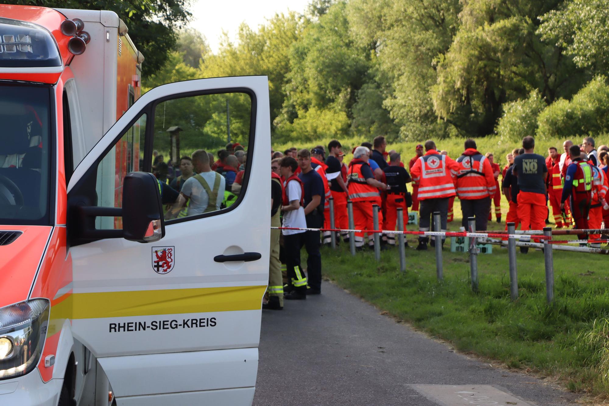 Notfallseelsorger kümmerten sich um die Angehörigen und Augenzeugen des Unfalls.