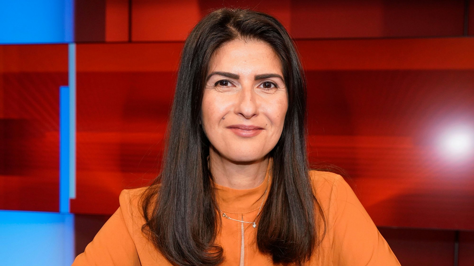 Serap Güler in der ARD-Talkshow 'hart aber fair' im Studio Adlershof. Berlin, 26.09.2022