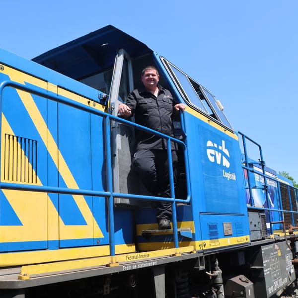 Beim Fest im Bahnbetriebswerk stellte Thomas Sauren eine Rangierlok vor.