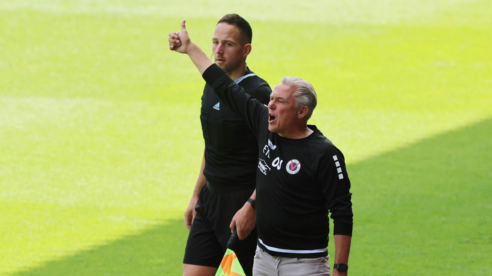 FC Viktoria Köln vs. SV Wehen Wiesbaden, 3. Liga, vorne: Olaf Janßen (Viktoria), 06.08.2022, Bild: Herbert Bucco