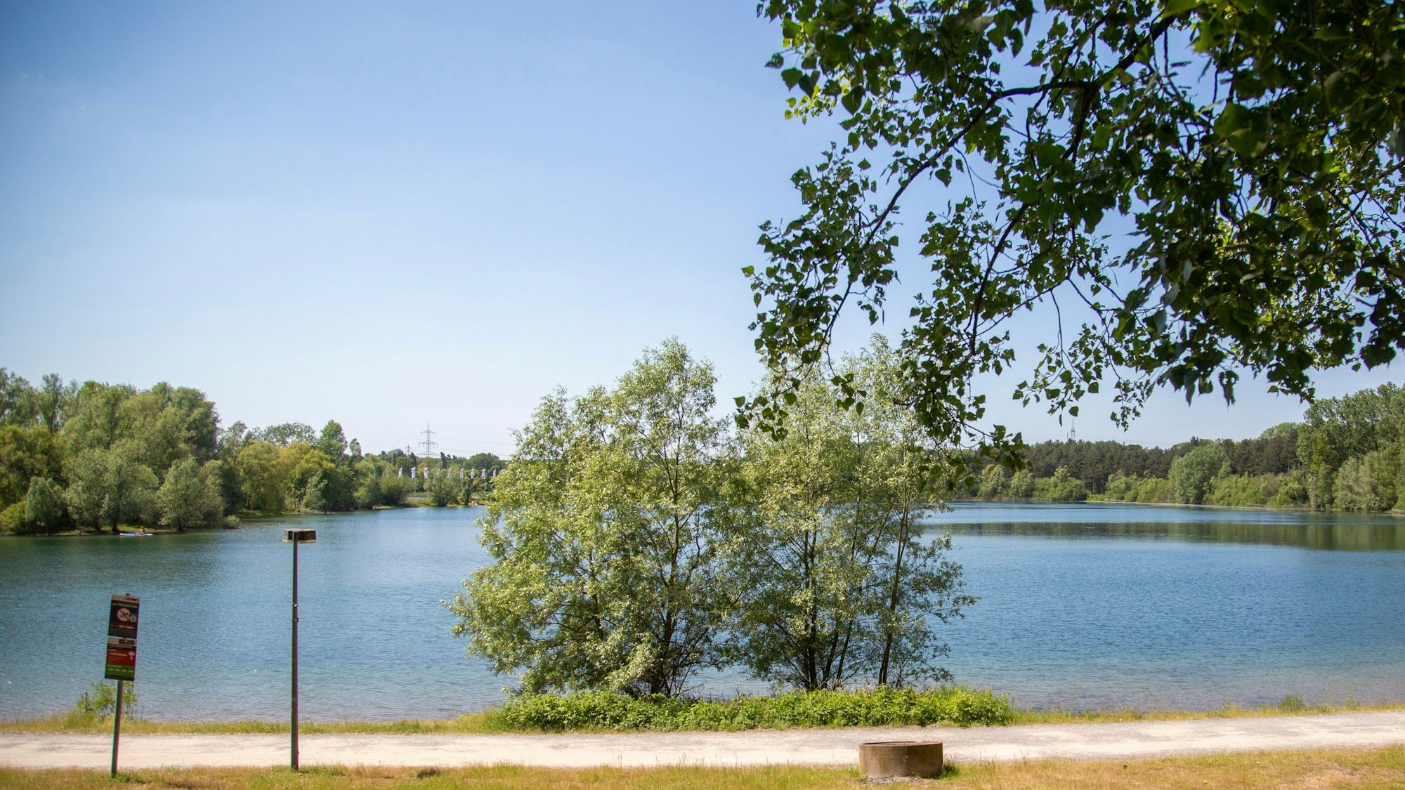 Blick auf See 7 des Fühlinger Sees.