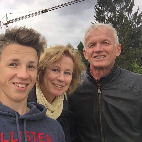 Das Selfie im Panarbora-Park zeigt Inge Günther mit ihrem Bruder Jochen und dessen Kindern Mona und Julius.