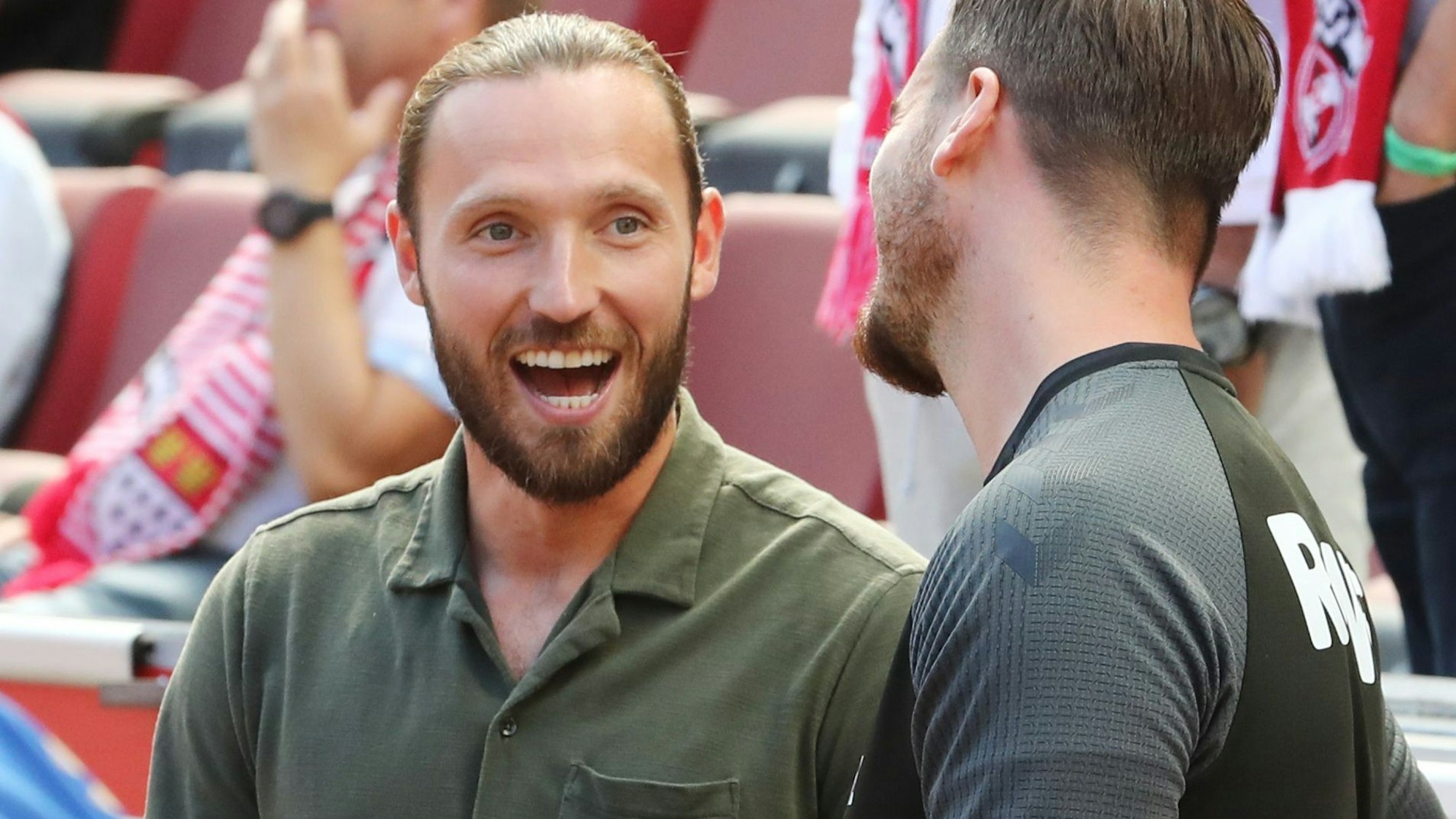 1.FC Köln vs. VFB Stuttgart, 4. Spieltag, 28.08.2022, 15.30 Uhr, von links: Marco Höger, Max Weuthen (1. FC Köln) , Bild: Herbert Bucco