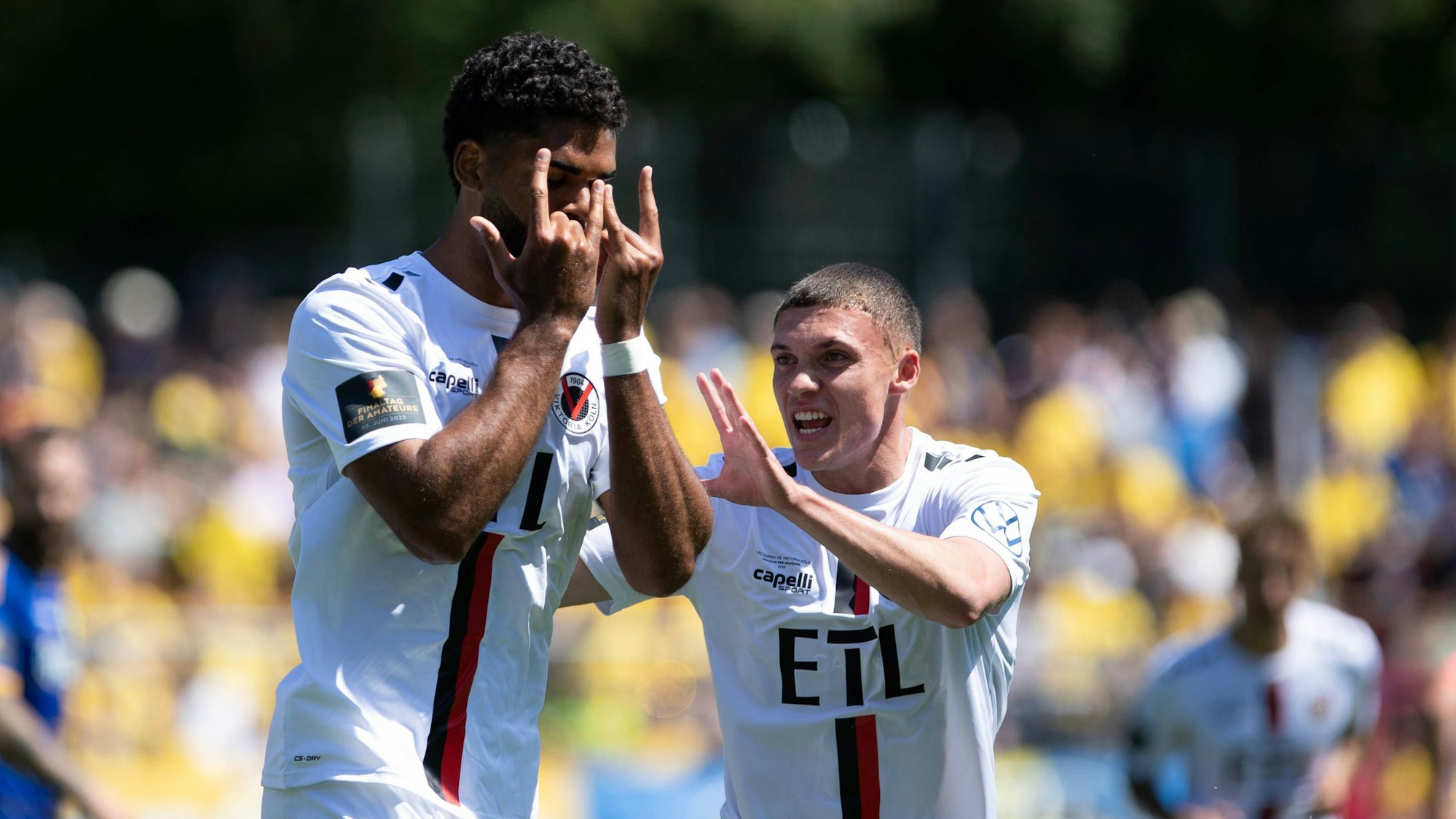 Bitburger-Pokalfinale 2023: 1. FC Dueren - Viktoria Koeln Vikroria Koeln Jubel zum 0:1 durch Andre Becker Viktoria Koeln, 9 Finaltag der Amateure Bitburger-Pokalfinale 2023: 1. FC Dueren - Viktoria Koeln, Koeln, Sportpark Hoehenberg, 03.06.2023 *** Bitburger Cup Final 2023 1 FC Dueren Viktoria Koeln Vikroria Koeln Cheers to 0 1 by Andre Becker Viktoria Koeln, 9 final day of the amateurs Bitburger Cup Final 2023 1 FC Dueren Viktoria Koeln, Koeln, Sportpark Hoehenberg, 03 06 2023 Copyright: xBEAUTIFULxSPORTS/Buriakovx