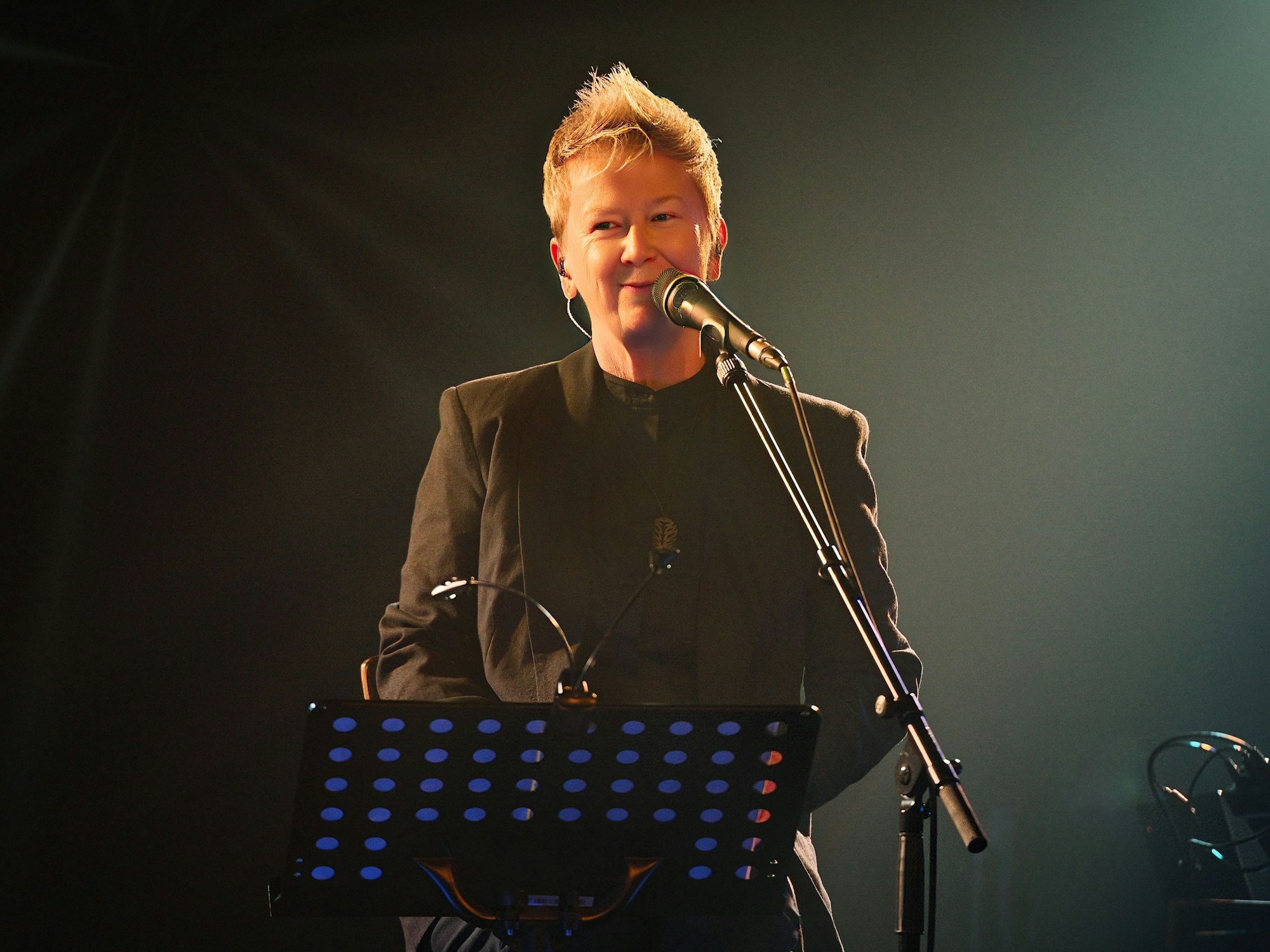 Kulturkirche in Köln-Nippes: Anne Clark präsentierte Songs ihrer Borderland-Tour.