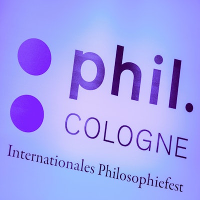 Das Logo der Phil.Cologne steht bei der Eröffnung der Phil.Cologne in der Flora.
