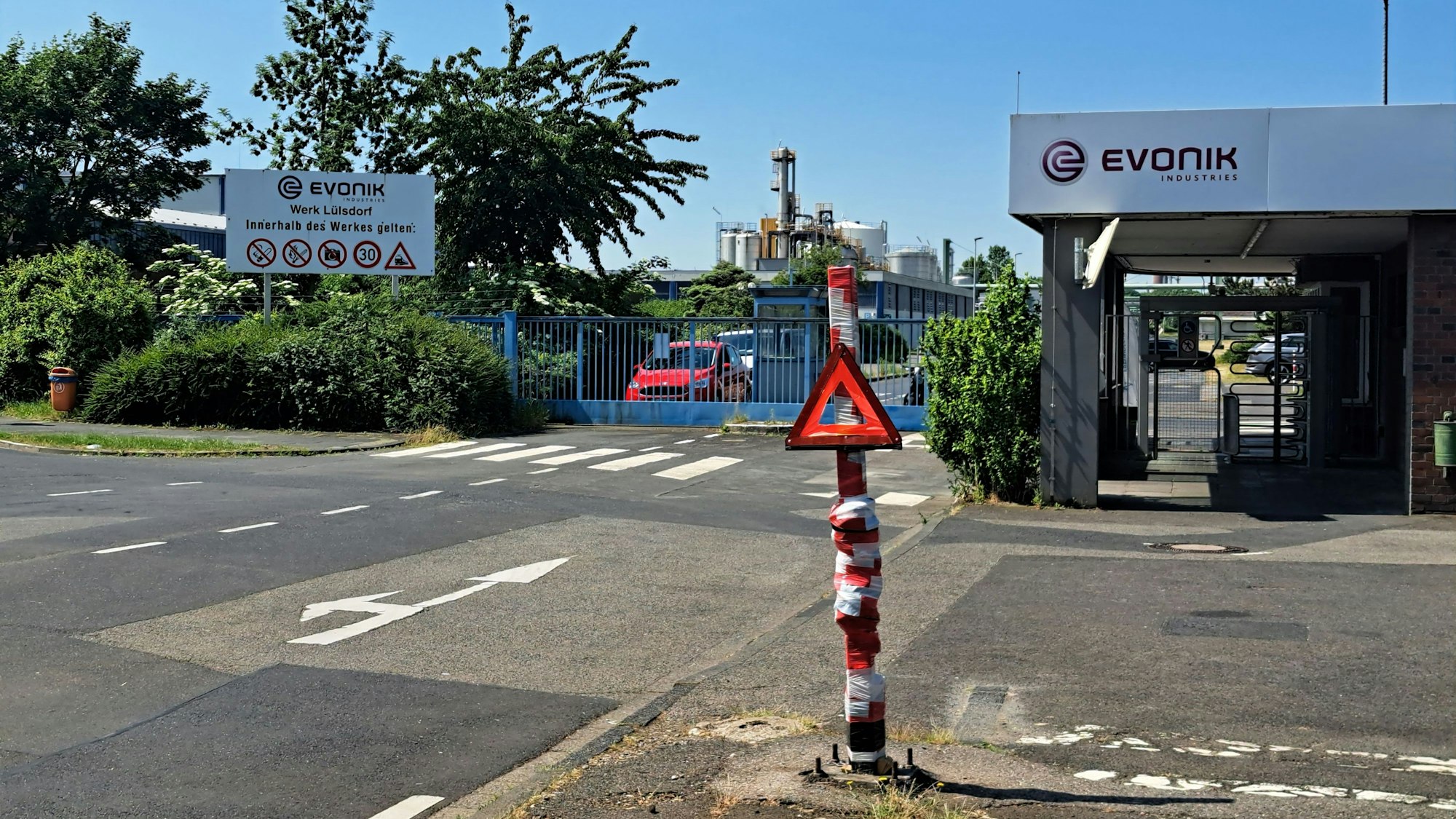 Das Evonik-Werksgelände in Niederkassel-Lülsdorf.
