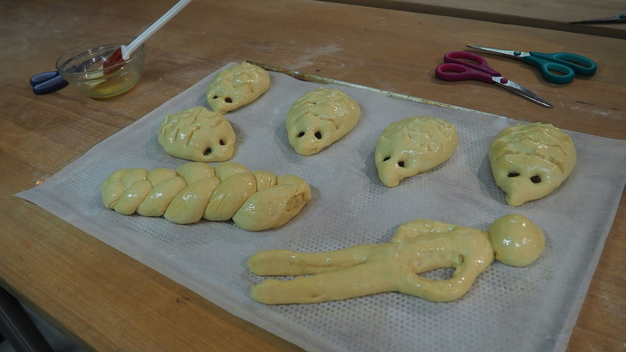 Hefegebäck in der Lehrbäckerei.