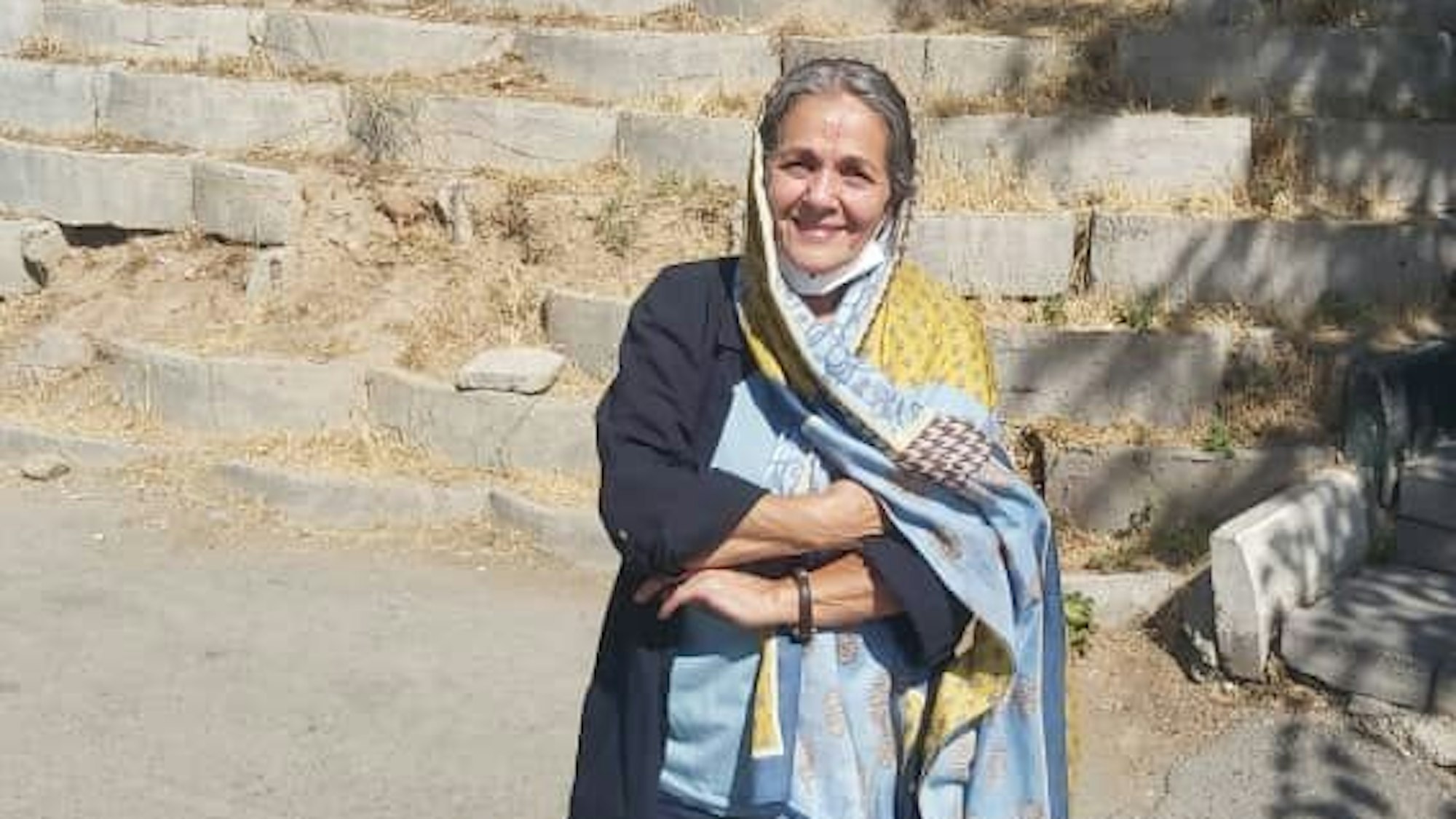 Nahid Taghavi vor dem Evin-Gefängnis (Archivbild)