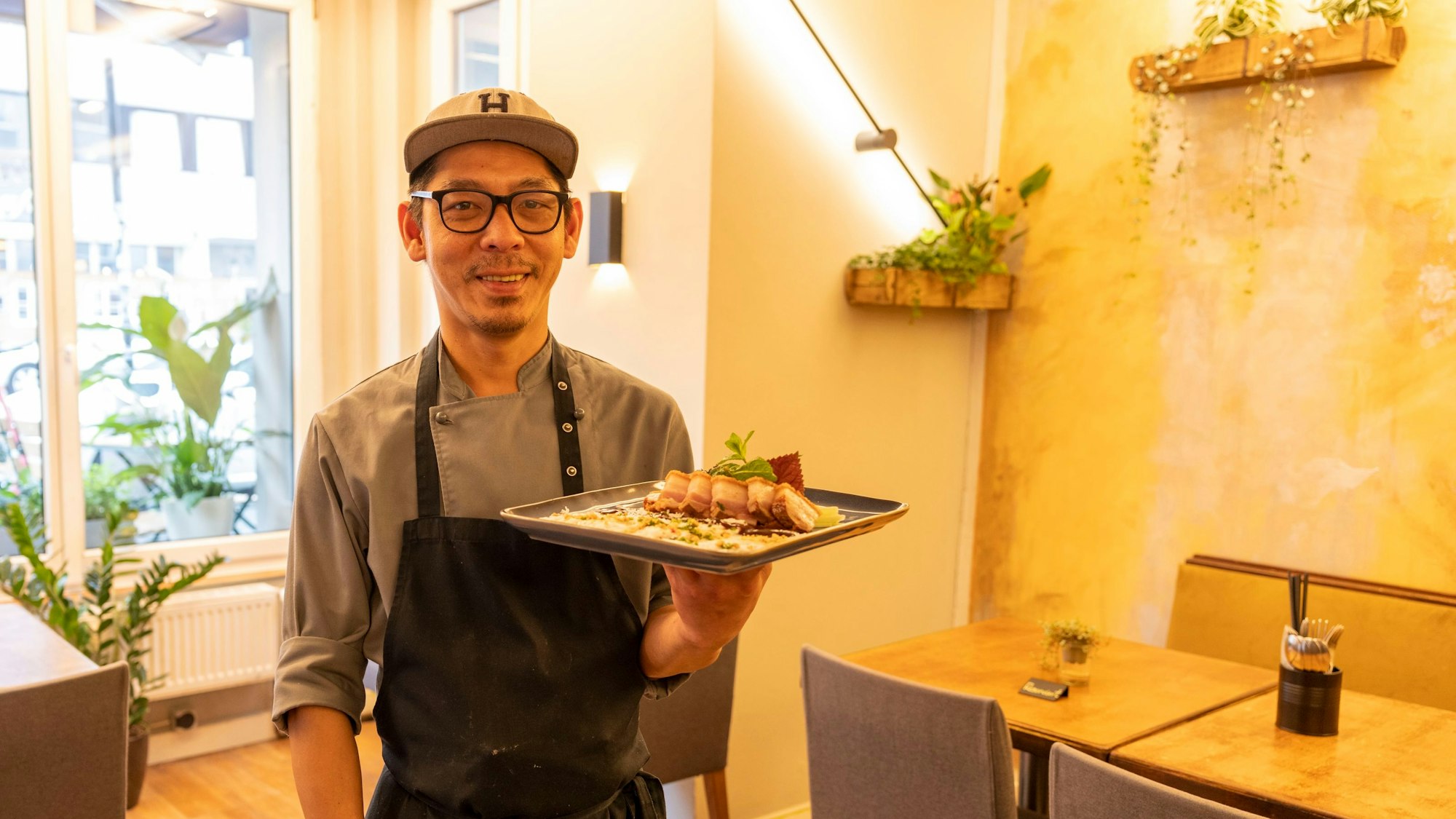 Hoa Hiep Lam, Inhaber und Küchenchef im Bep No.2 auf der Richard-Wagner-Straße in Köln.