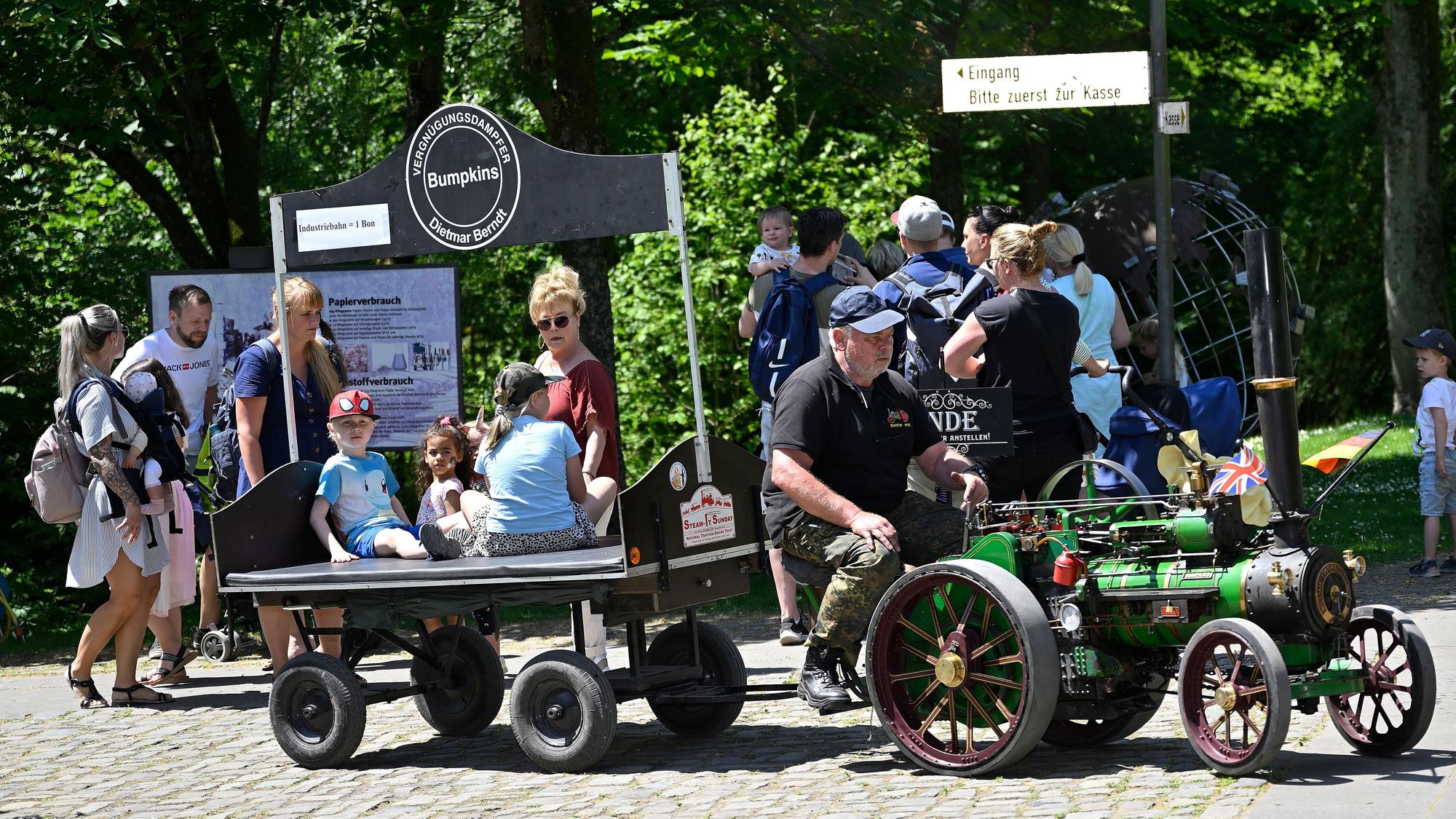 Auf dem Bensberger Papierfest war viel los.