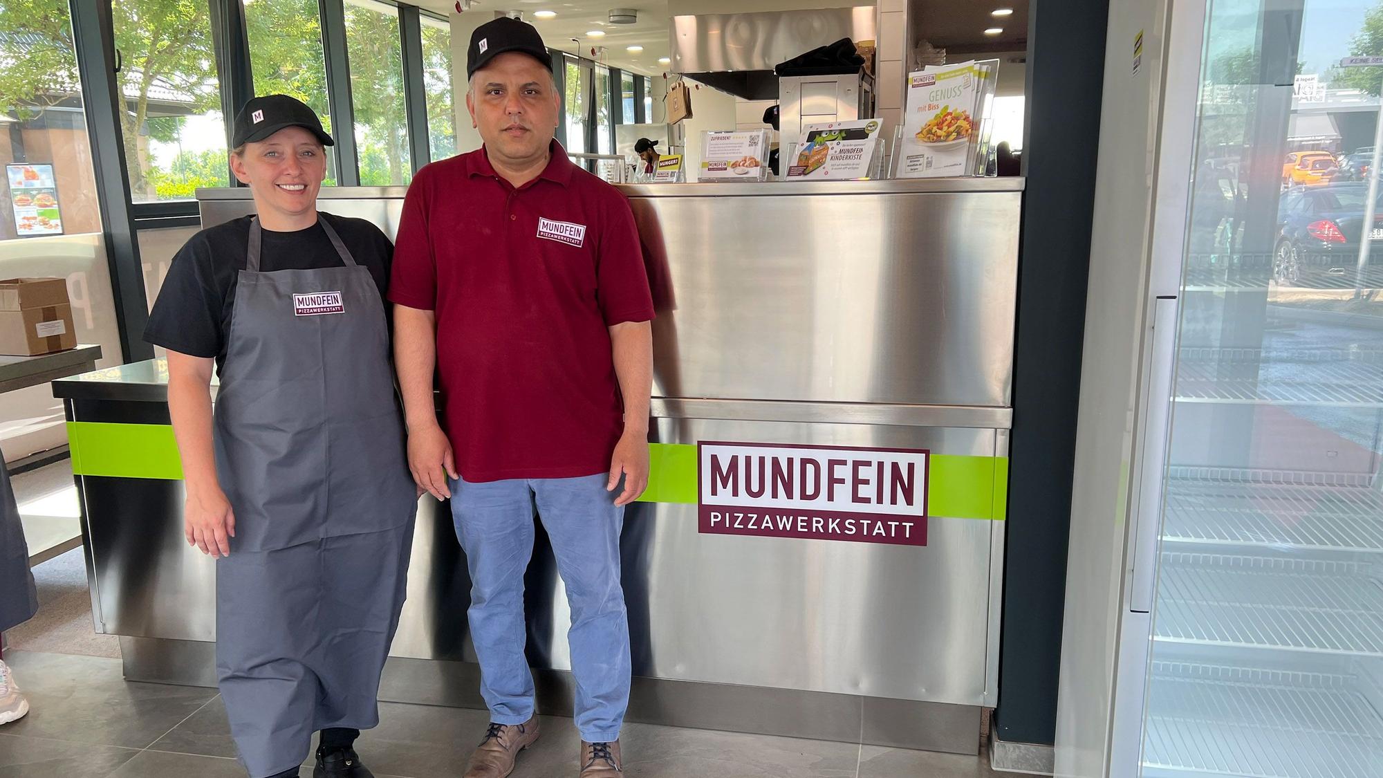 Die Inhaber in der Pizzawerkstatt Mundfein in Kerpen.