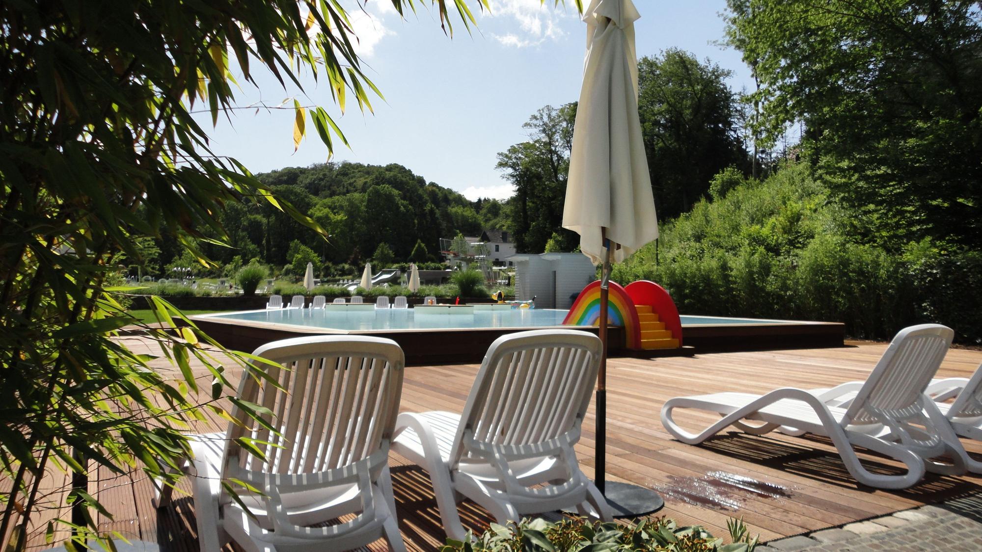 09.06.2023 Rösrath-Hoffnungsthal: Das Freibad in Hoffnungsthal lockt im Sommer viele Besucher.