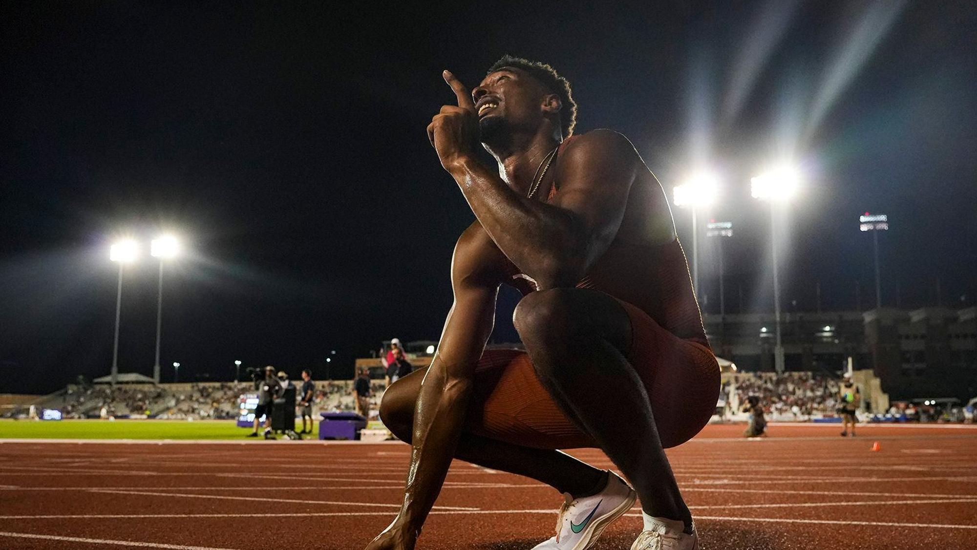Leo Neugebauer aus Deutschland, von der Texas University, jubelt nach seinem Sieg.
