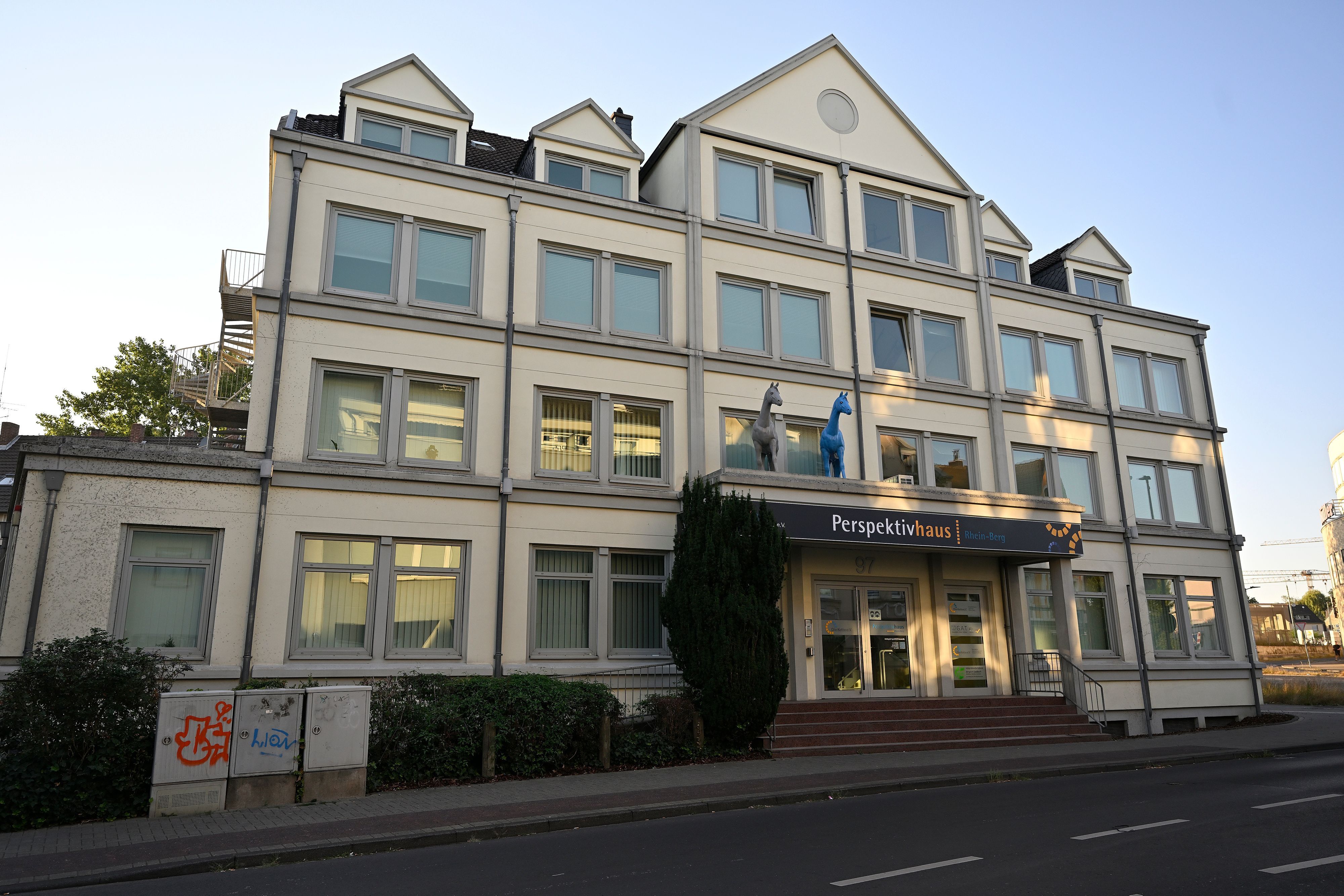 "Die Kette", Fassadengestaltung Perspektivhaus.