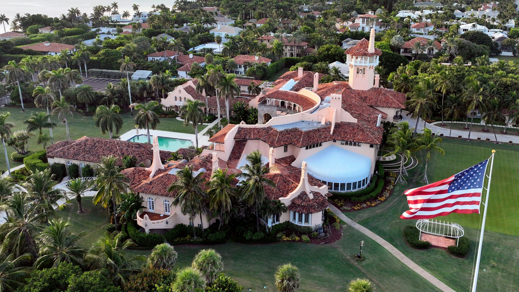Donald Trumps Privatanwesen Mar-a-Lago in Florida ist zu einer Art Symbol der Unterstützer des früheren Präsidenten geworden.