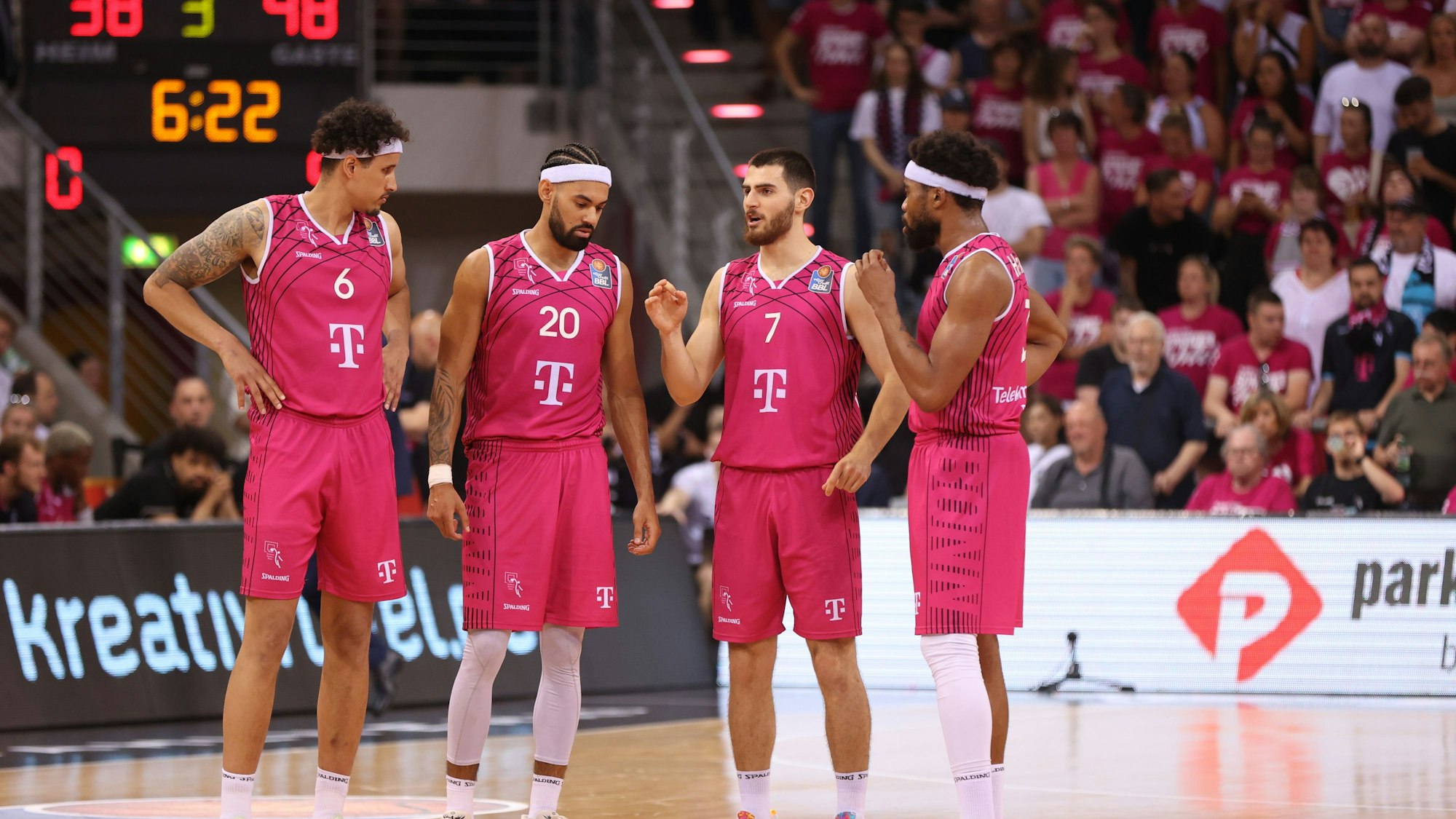 V.l. Michael Kessens (Bonn), Jeremy Morgan (Bonn), Sebastian Herrera (Bonn) und Javontae Hawkins (Bonn).