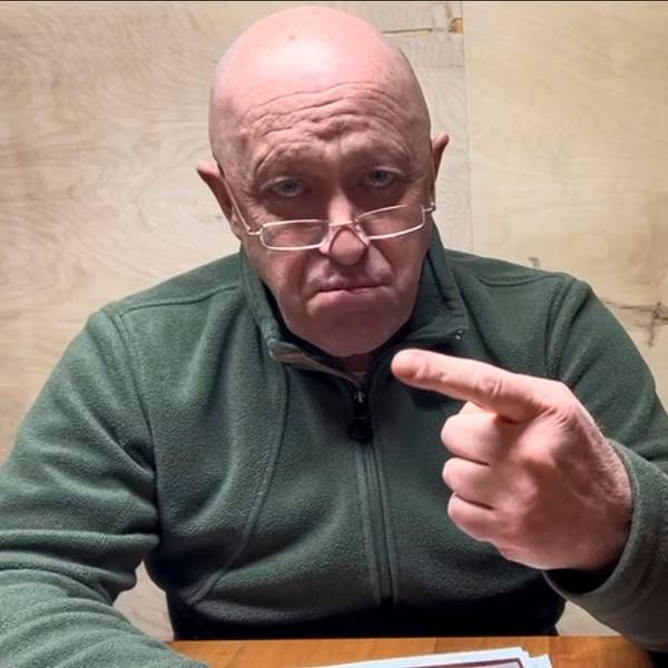 Jewgeni Prigoschin, Chef der Söldnertruppe Wagner, an einem unbekannten Ort während einer Erklärung per Video. Prigoschin hat Russlands Verteidigungsminister Sergej Schoigu mehrfach scharf attackiert. (Archivbild)