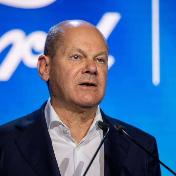 Bundeskanzler Olaf Scholz ( SPD) während seiner Ansprache. Das Kölner Werk wird das erste EV (Electric Vehicle) Center von Ford in Europa sein.