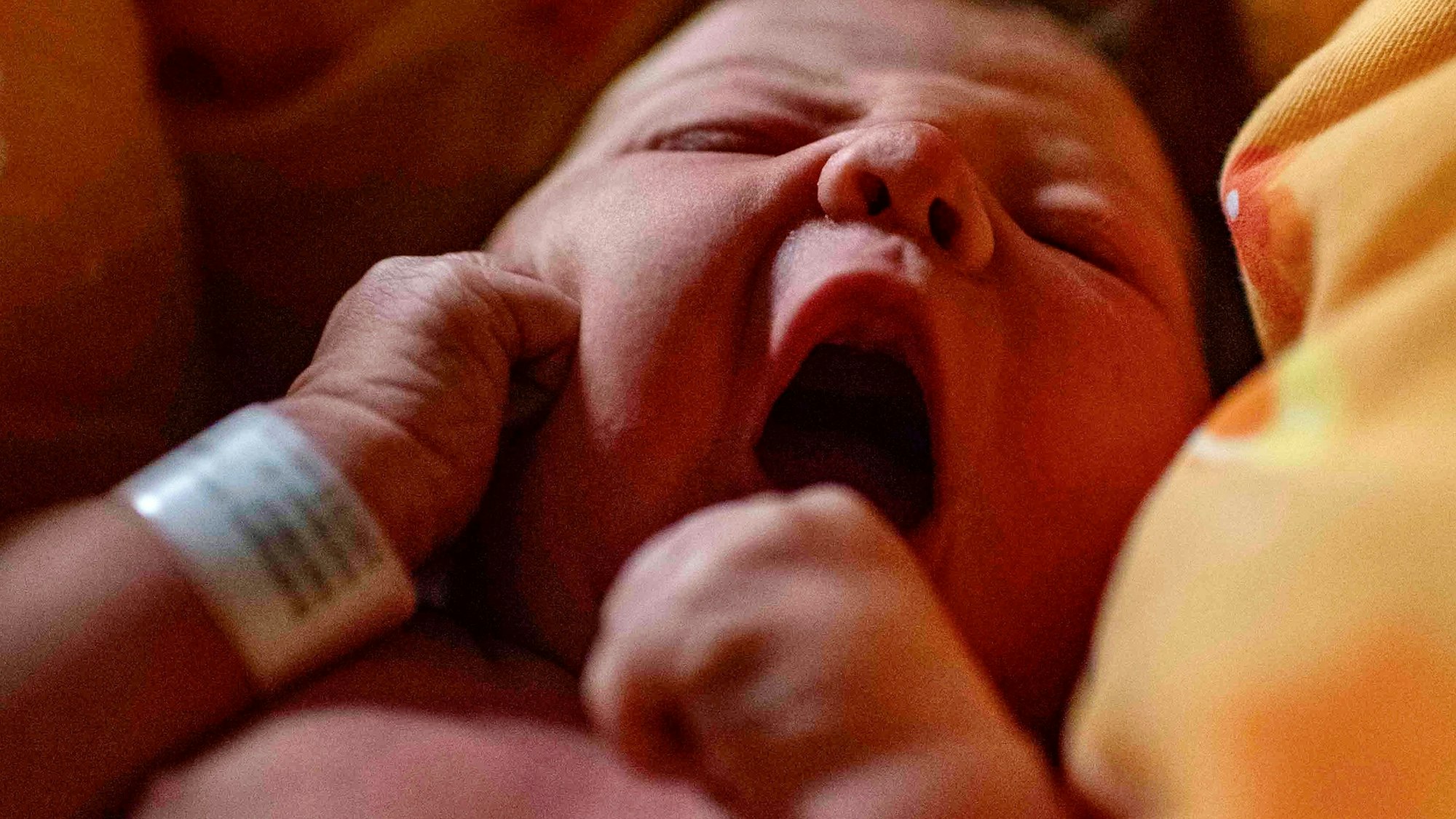 Ein Säugling kurz nach der Geburt.