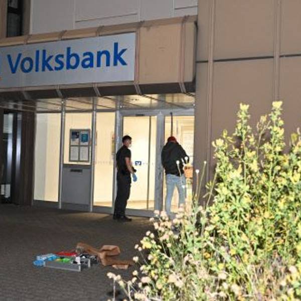 In der Bank hat eine Sicherheitseinrichtung (Nebelanlage) das Eindringen verhindert.