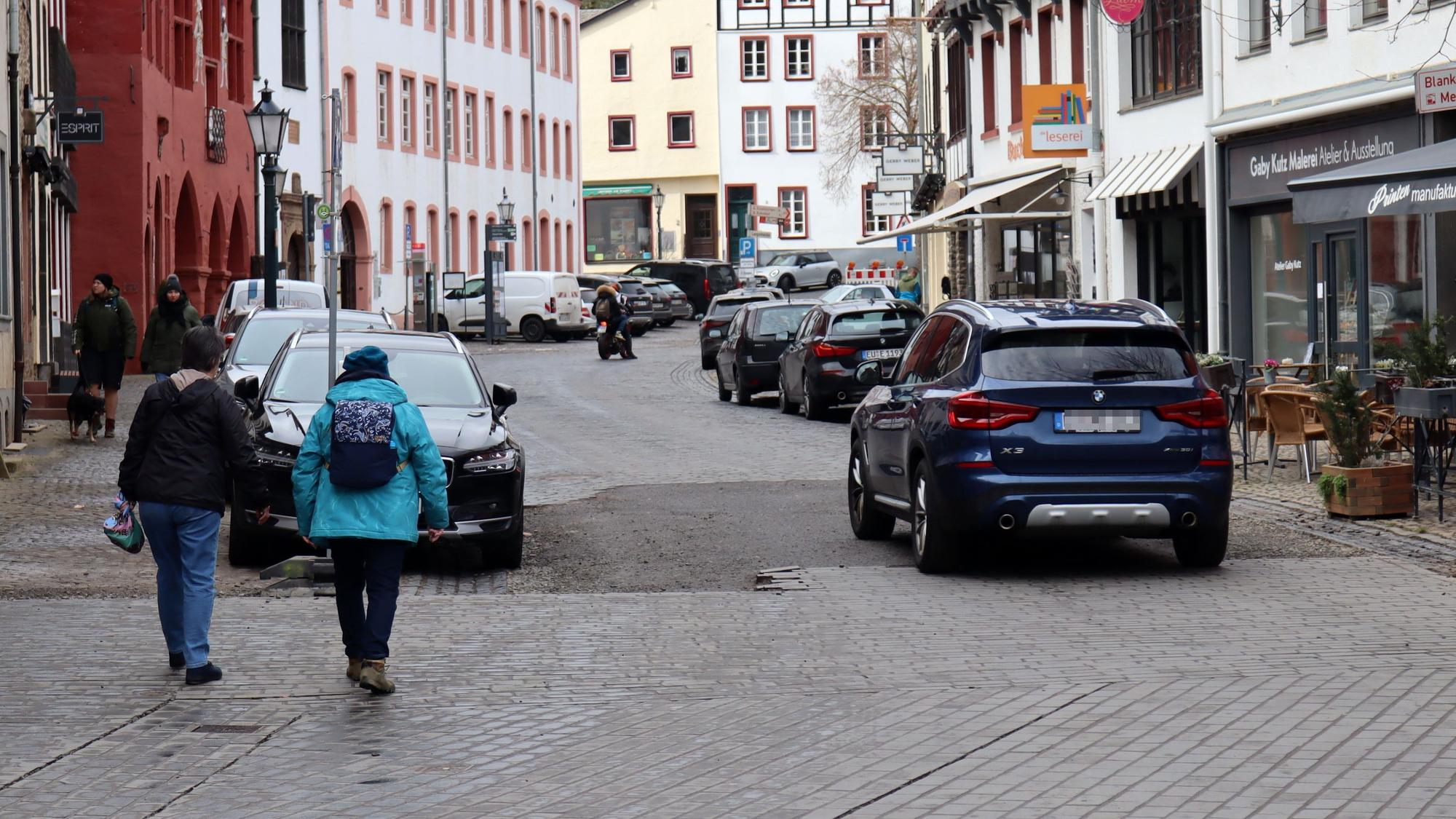 Ein Blick in die Marktstraße in Bad Münstereifel, die Fußgängerzone werden soll.