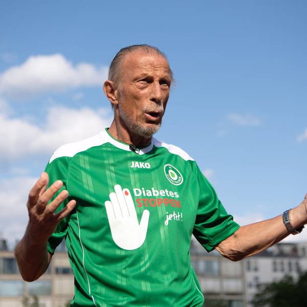 Christoph Daum, ehemaliger Fußballtrainer, reagiert.
