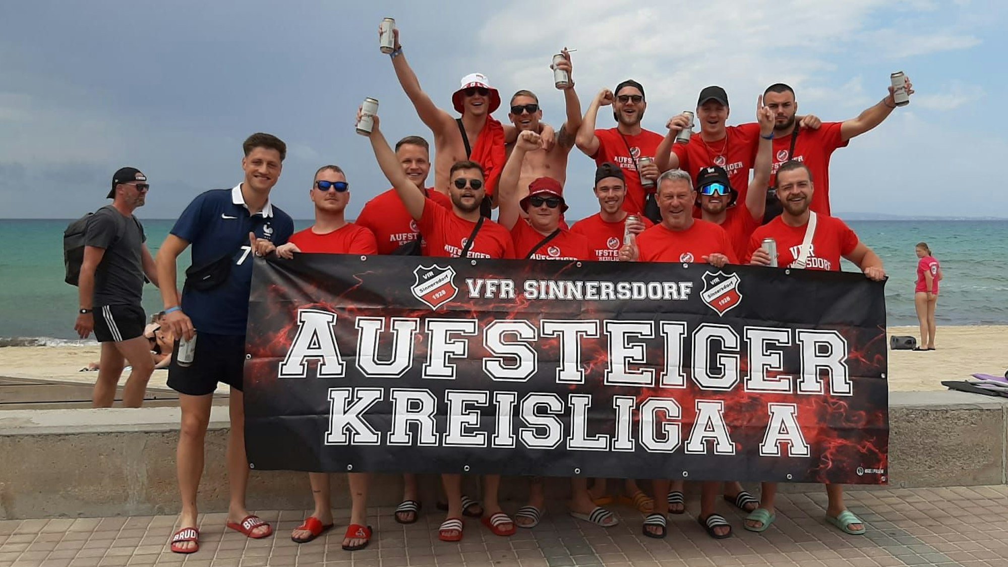 Kreisliga-Aufsteiger VfR Sinnersdorf während seiner Mannschaftstour auf Mallorca