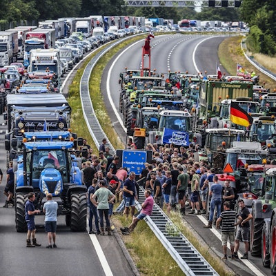 Sie sind viele, und sie sind laut: Niederländische Bauern protestieren gegen Umweltauflagen ihrer Regierung.