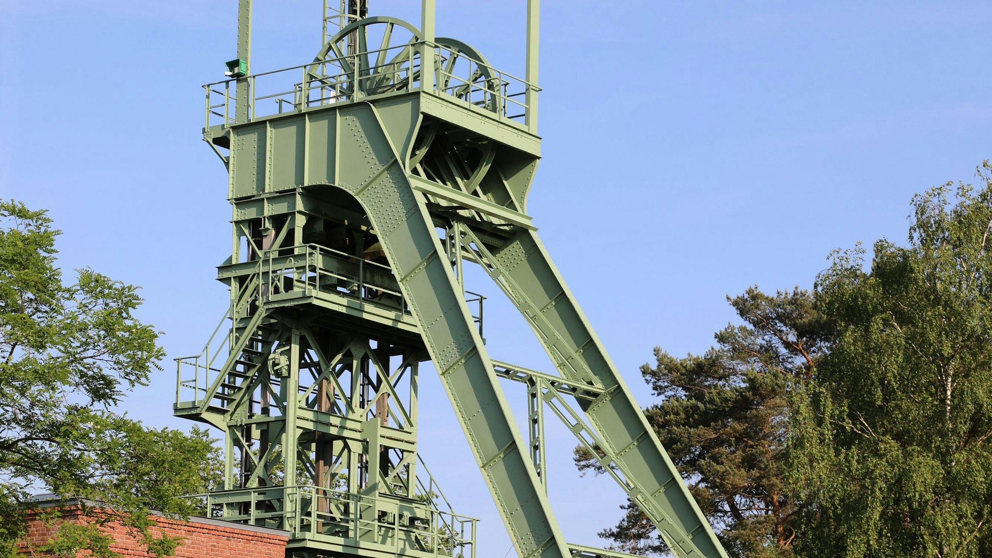 Der alte Förderturm auf dem Lüderich.