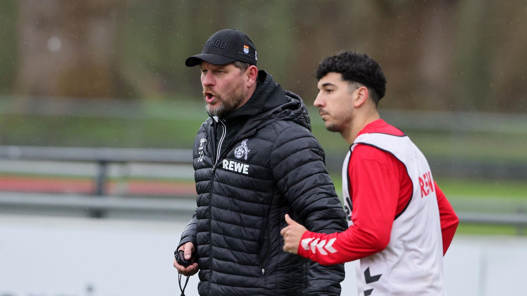 Dimitrios Limnios beim Training mit Steffen Baumgart